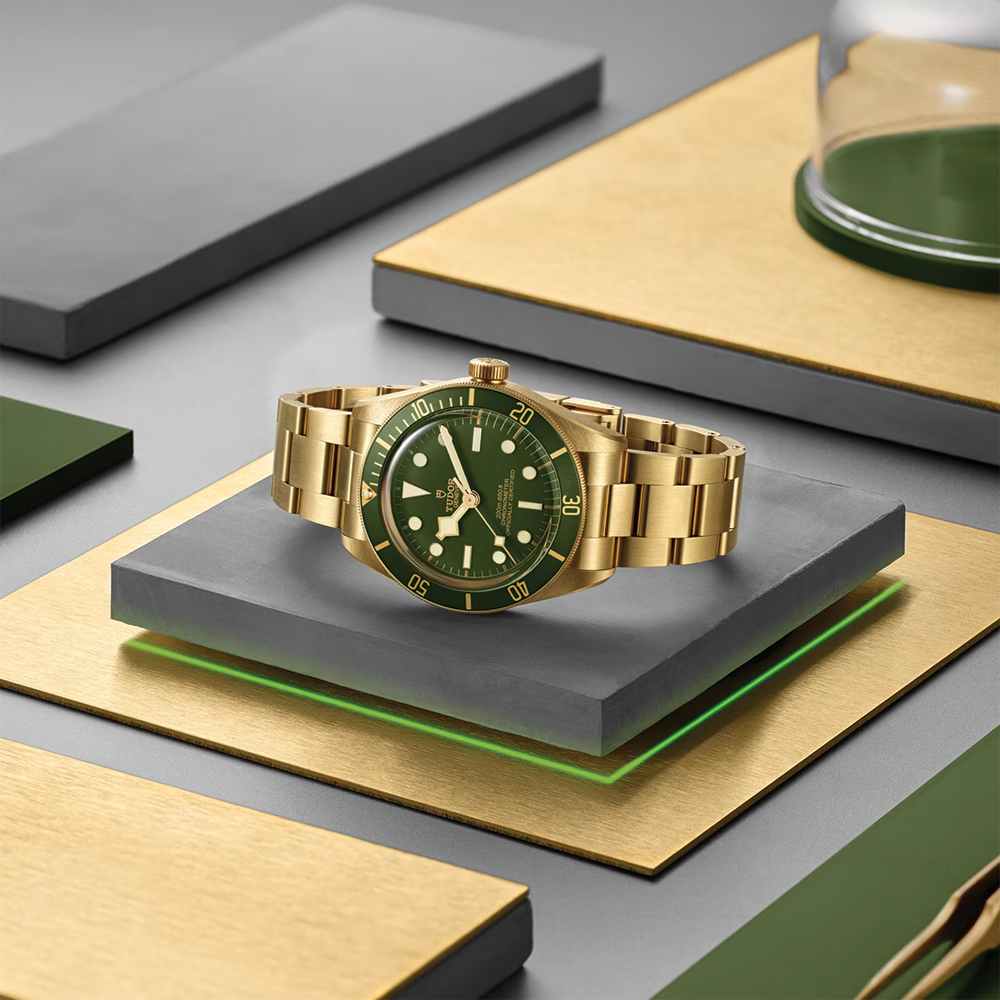 Black Bay 58 18K Yellow-Gold 39mm - Green on Bracelet