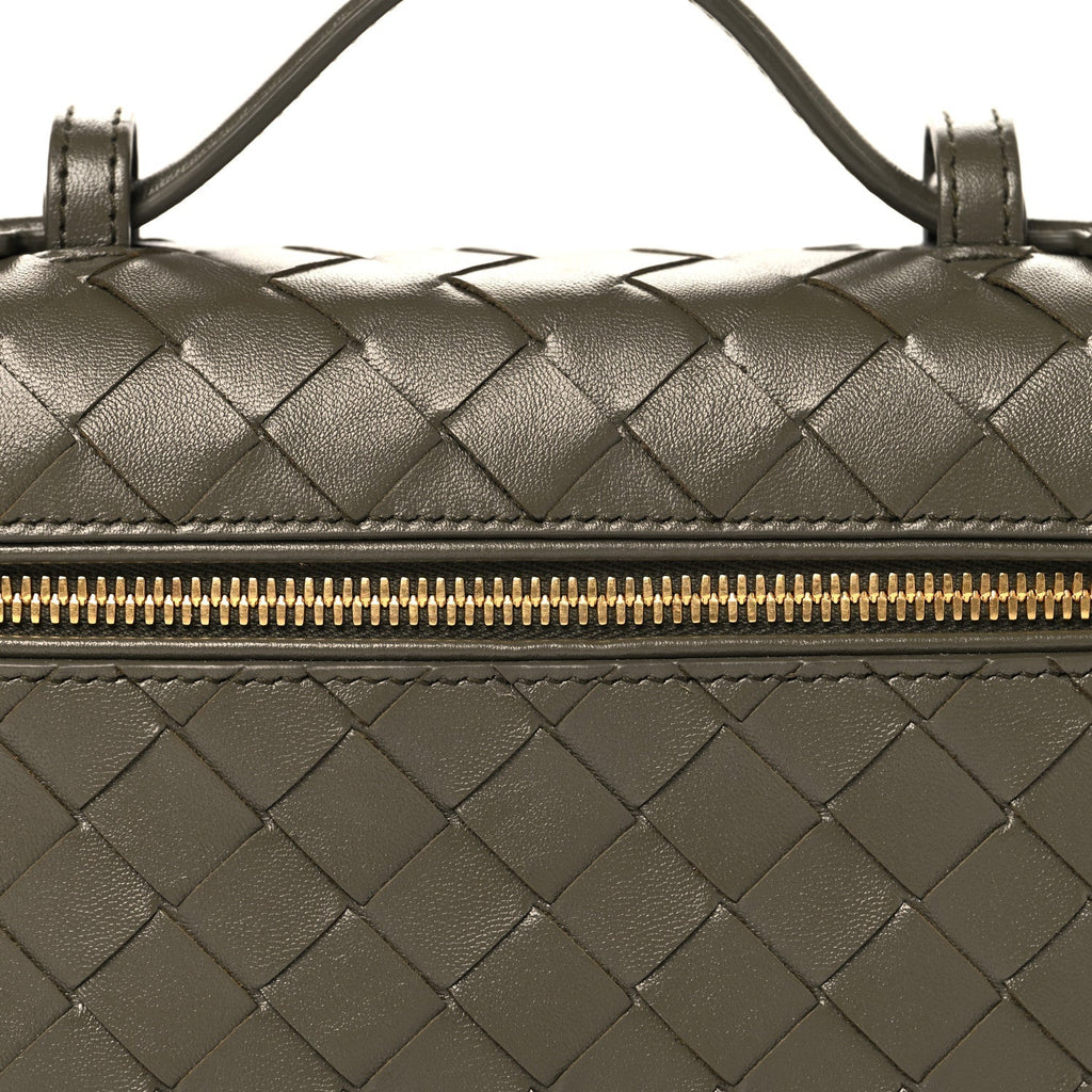 Calfskin Intrecciato Bang Bang Vanity Case Pinecone