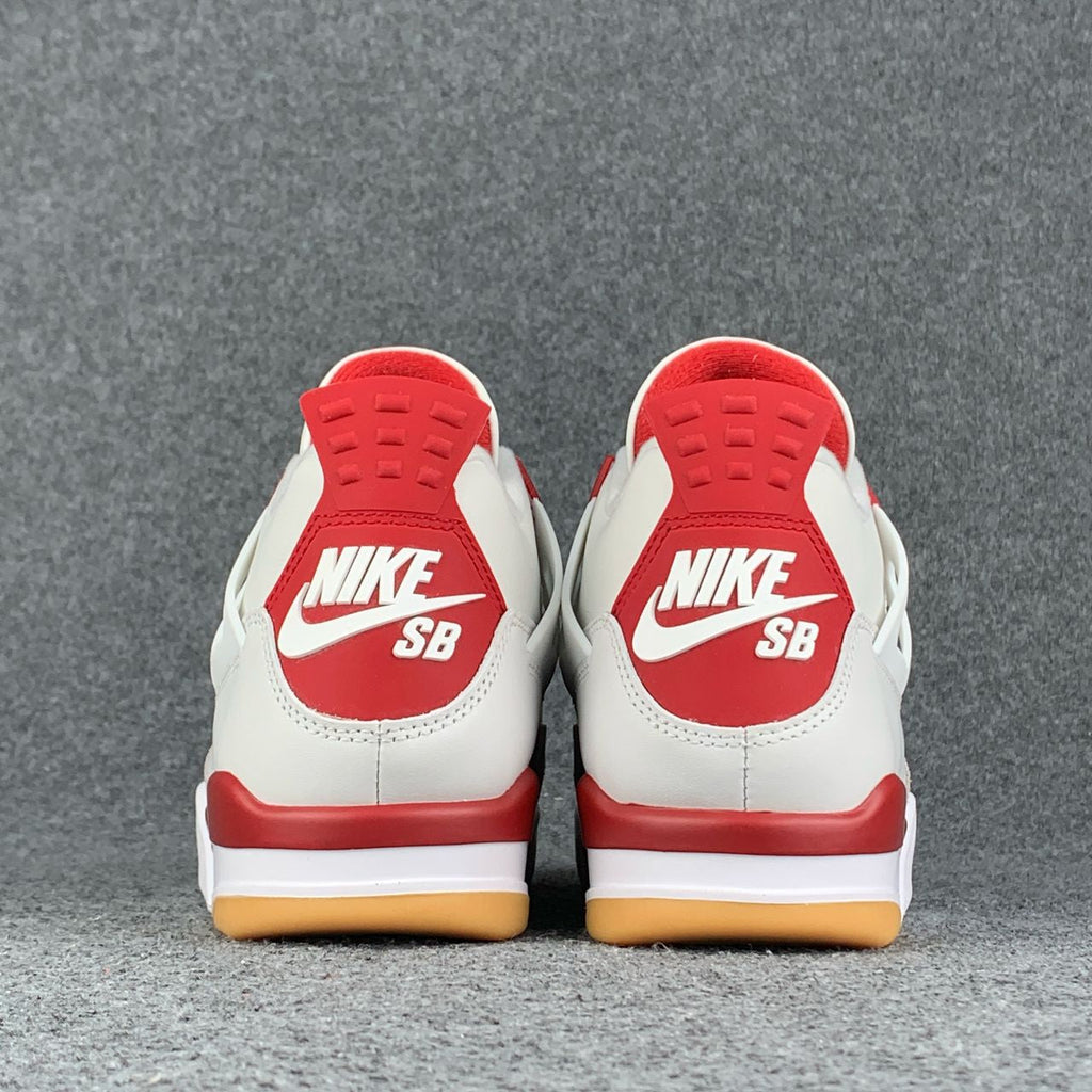 Nike SB x Air Jordan 4 Retro SP 'Varsity Red' Friends & Family