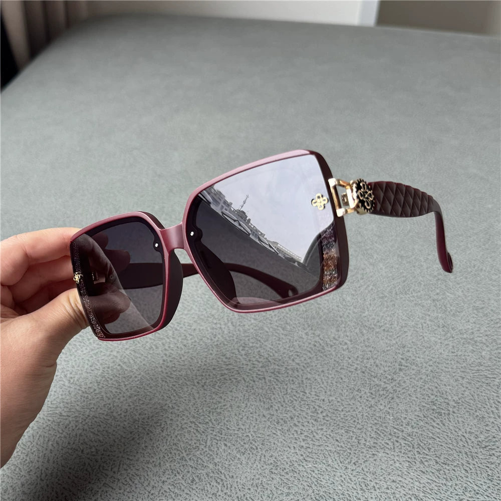 Red framed TR90 material polarized UV resistant women's sunglasses look slim, trendy, light luxury square sunglasses