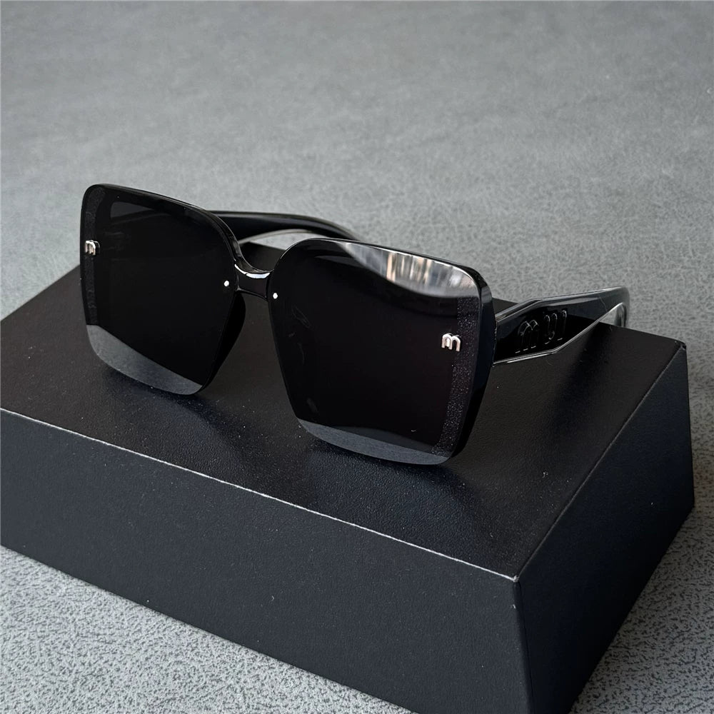 Sparkling pink white women's polarized sunglasses, women's coffee frame sunglasses, high-end and trendy, UV resistant, large frame, slimming effect