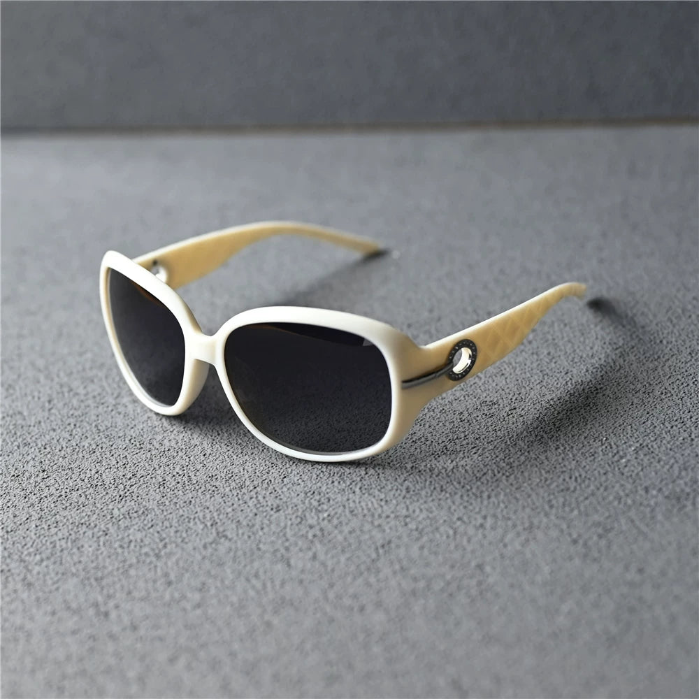 Fashionable women's white polarized sunglasses, round frame elegant women's driving sun protection and photo glasses