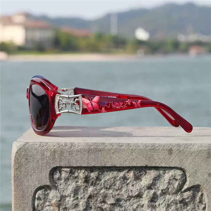 Red framed middle-aged women's sunglasses, polarized glasses for women, UV resistant strong light sunglasses for women, round face red glasses for women