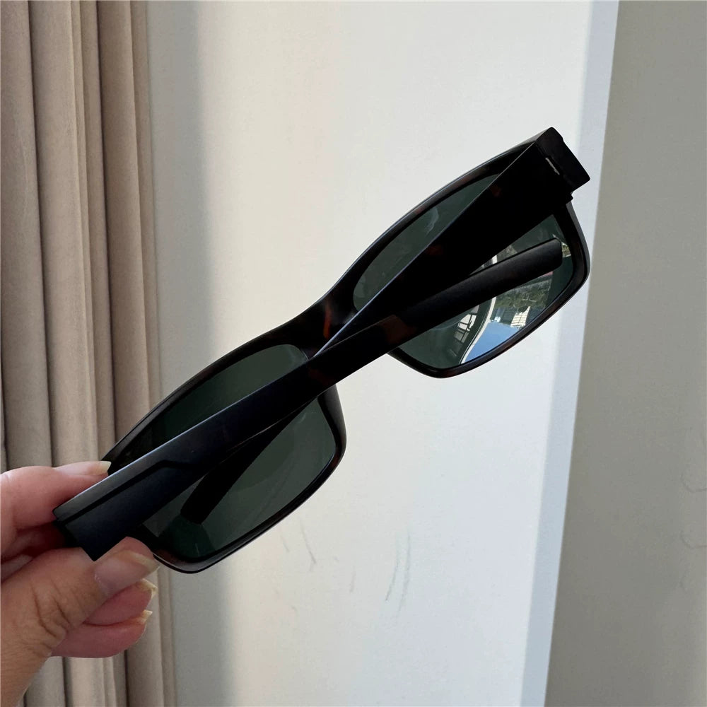 Outdoor sports men's polarized sunglasses windproof sunglasses casual sunglasses TR90 light and sturdy driving tortoiseshell dark green