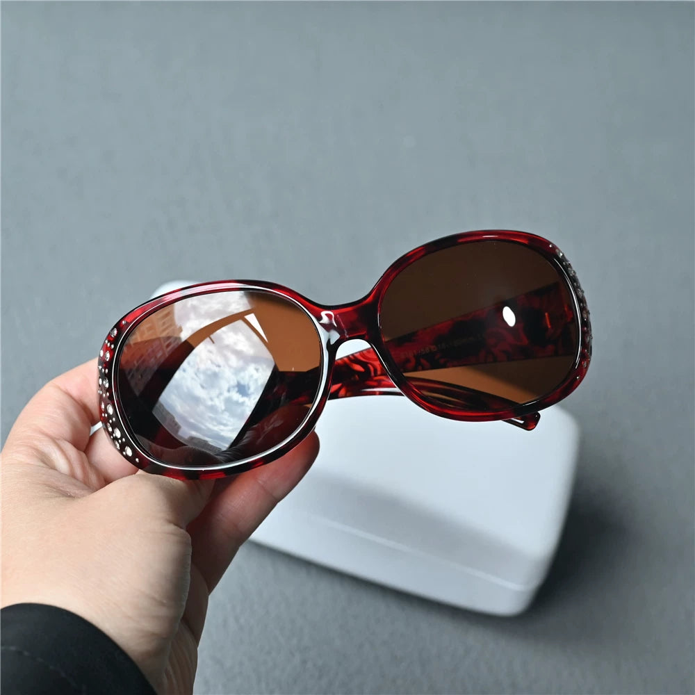 Fashion white sunglasses for women, polarized sunglasses with round diamond inlay, elegant women's sunscreen glasses, small face black