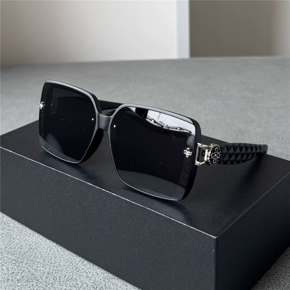 Red framed TR90 material polarized UV resistant women's sunglasses look slim, trendy, light luxury square sunglasses