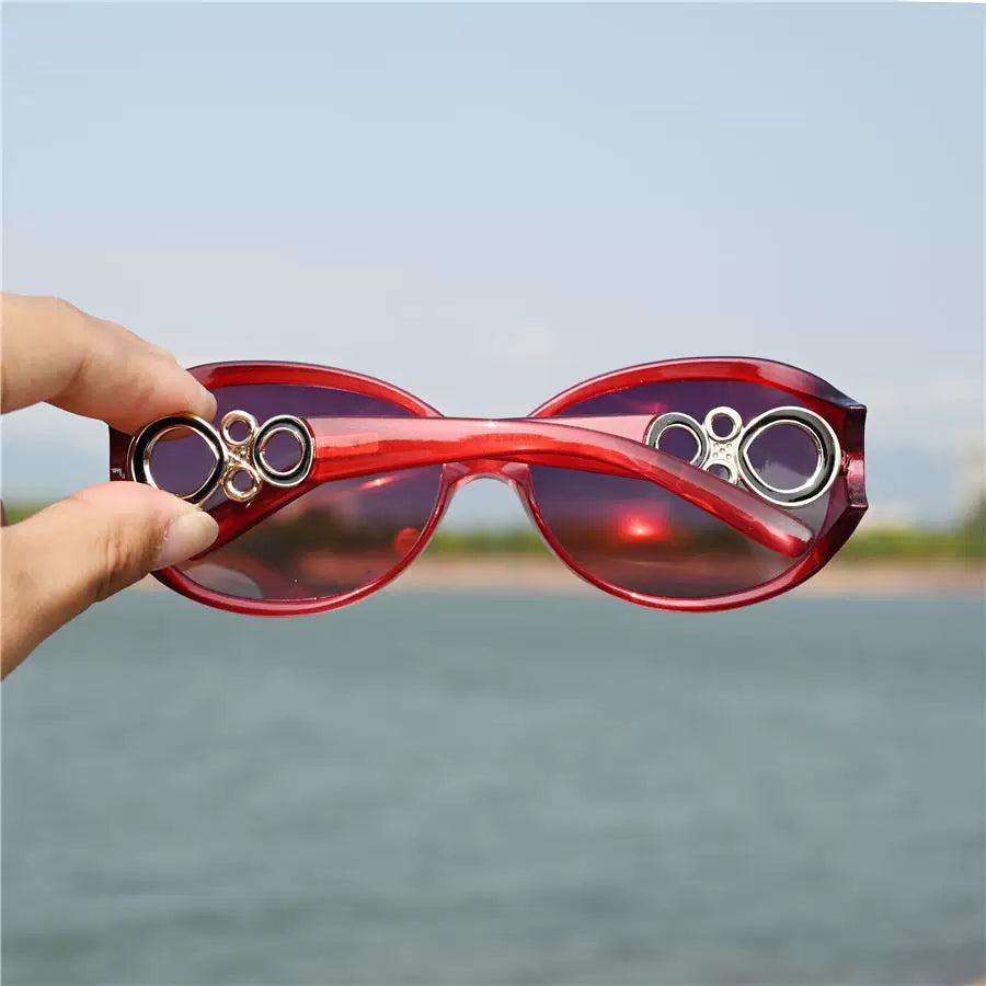 Wine red framed women's polarized sunglasses, oval elegant women's sunglasses, middle-aged women's travel sunscreen street photography glasses