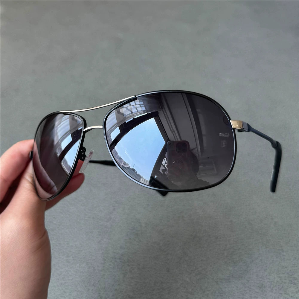 Personalized white toad mirror men's and women's sunglasses, face shape sunglasses, sunscreen glasses, fresh white frame retro