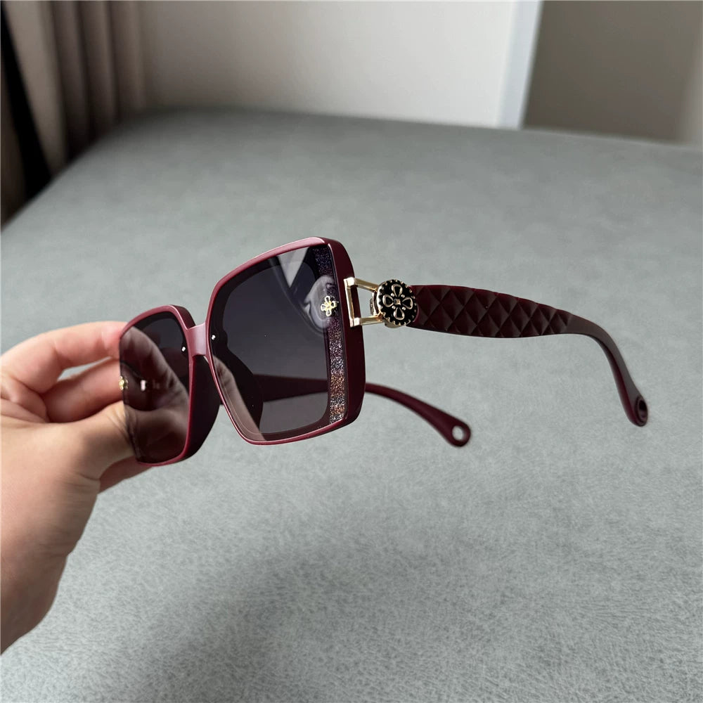 Red framed TR90 material polarized UV resistant women's sunglasses look slim, trendy, light luxury square sunglasses