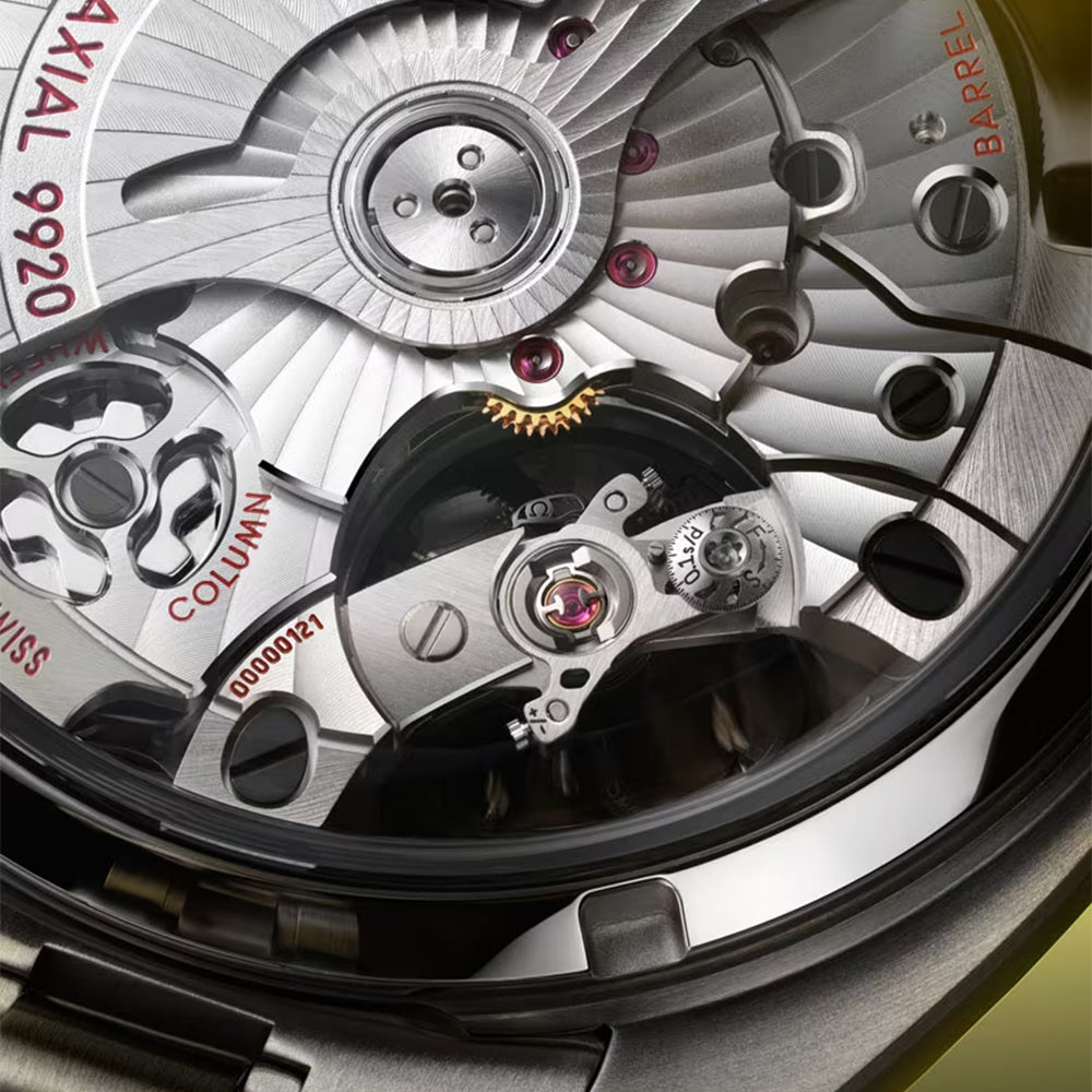 Speedmaster Super Racing 44.25mm - Black on Bracelet