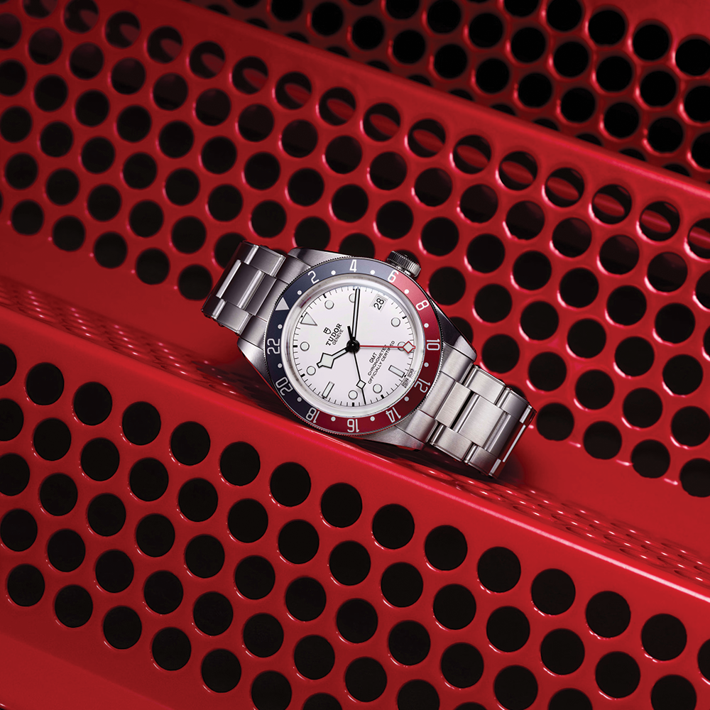 Black Bay GMT 41mm - Opaline on Bracelet