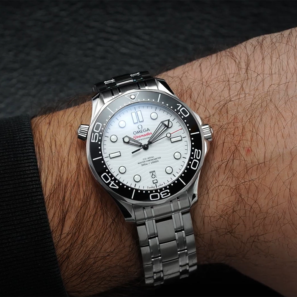 Seamaster Diver 300M 42mm - White on Bracelet