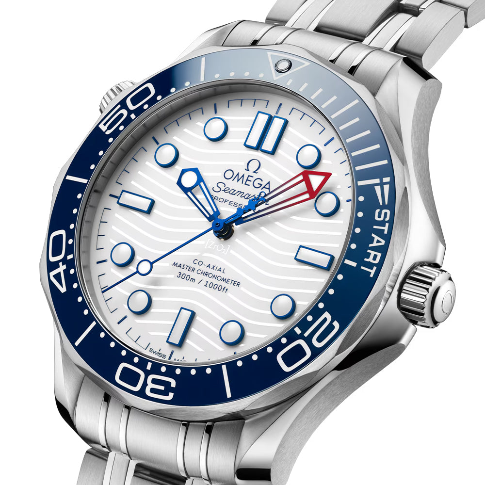 Seamaster Diver 300M America's Cup 42mm - White on Bracelet