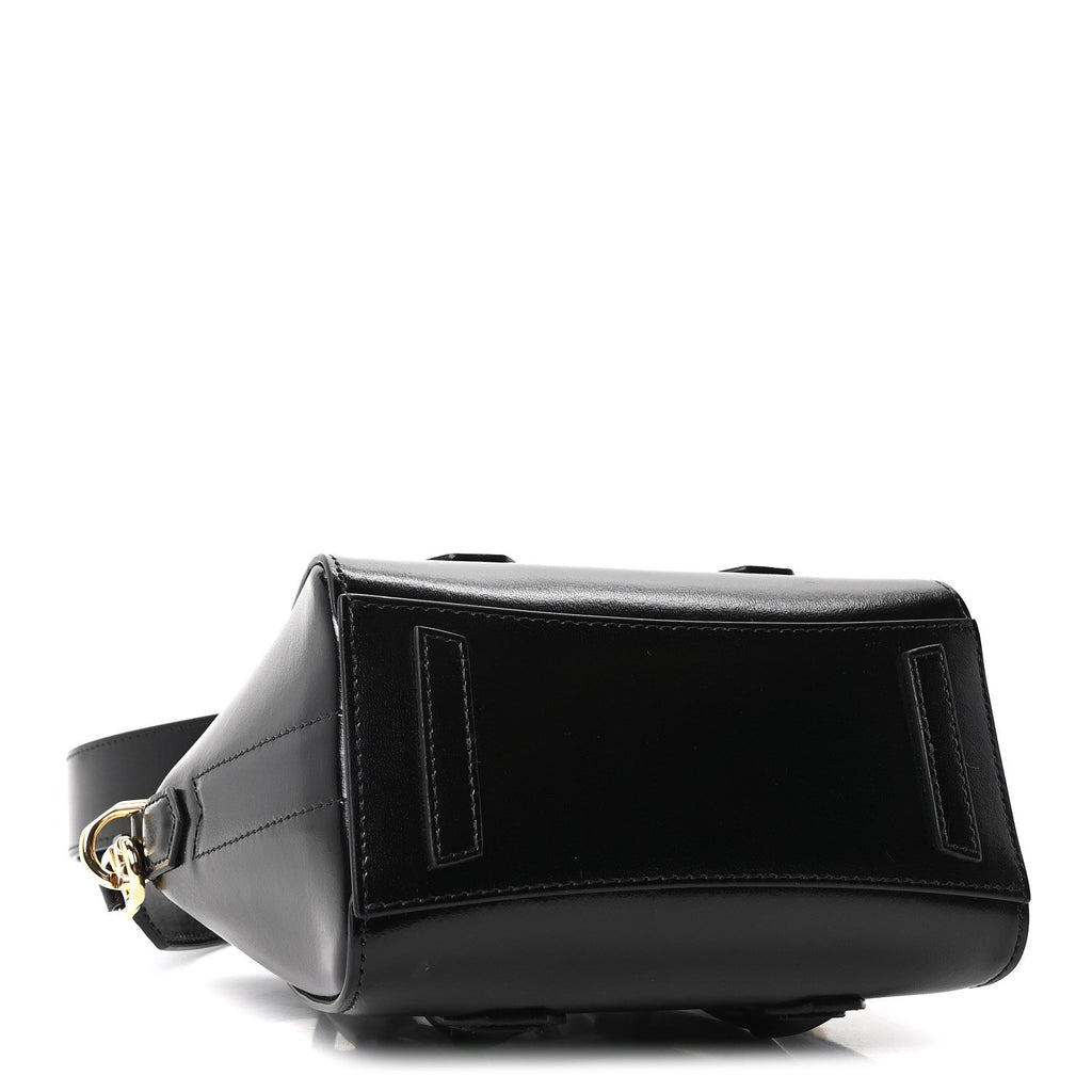 Box Calfskin Toy Lock Antigona Shoulder Bag Black