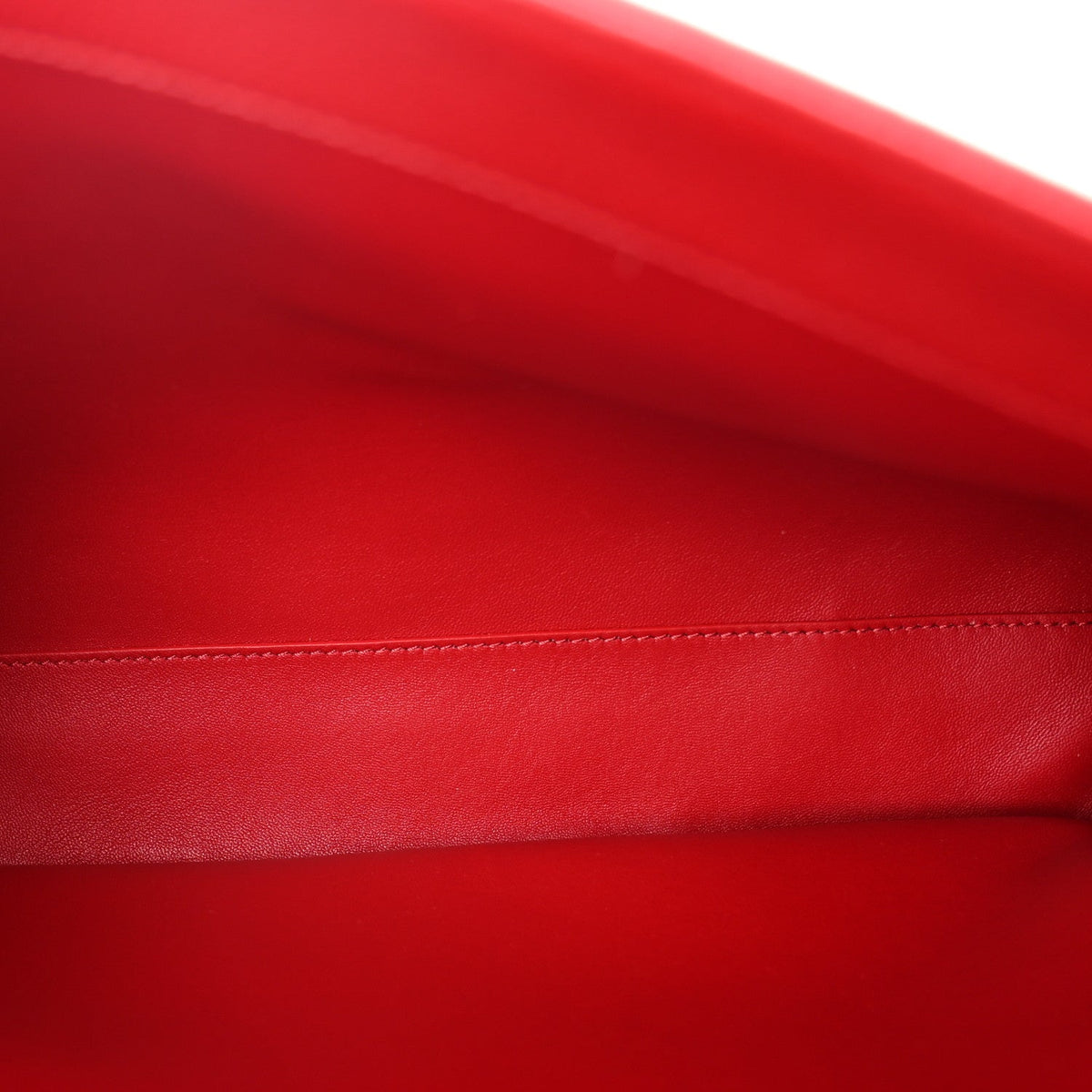 Grained Calfskin Classique 16 Top Handle Bag Red