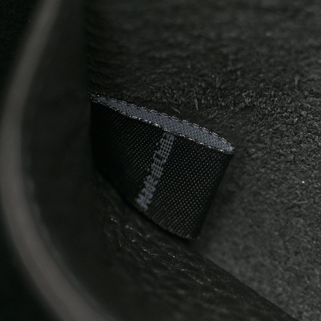 Heavy Grain Mini Alexa Black