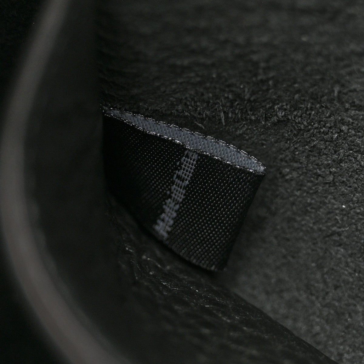 Heavy Grain Mini Alexa Black