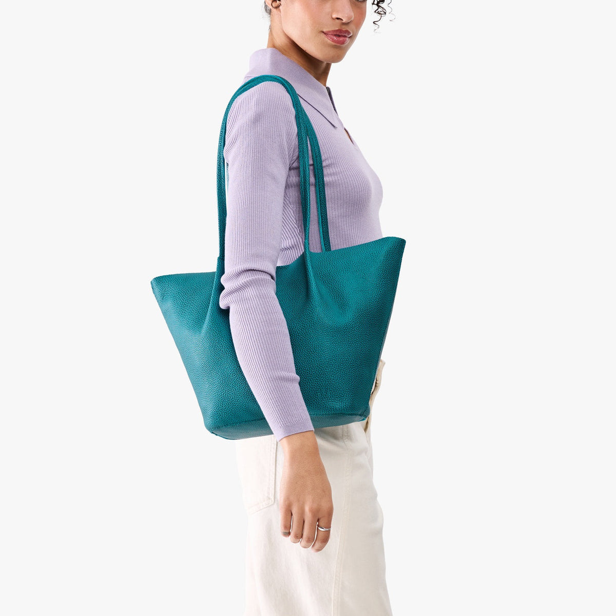 Devan Bucket Tote