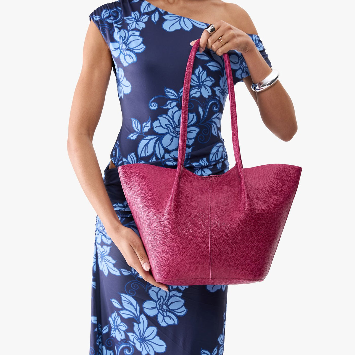Devan Bucket Tote