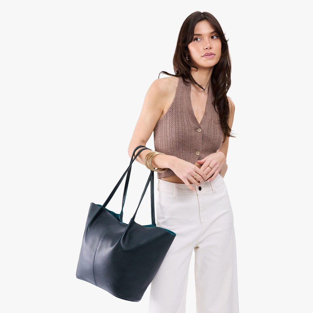 Devan Bucket Tote