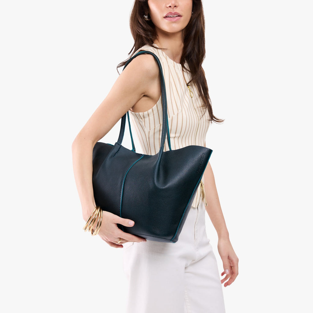 Devan Bucket Tote