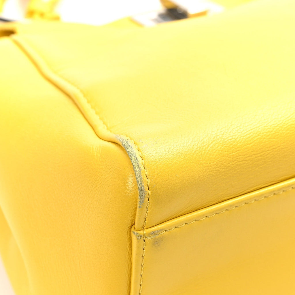 Nappa Mini Peekaboo Iconic Satchel Limone