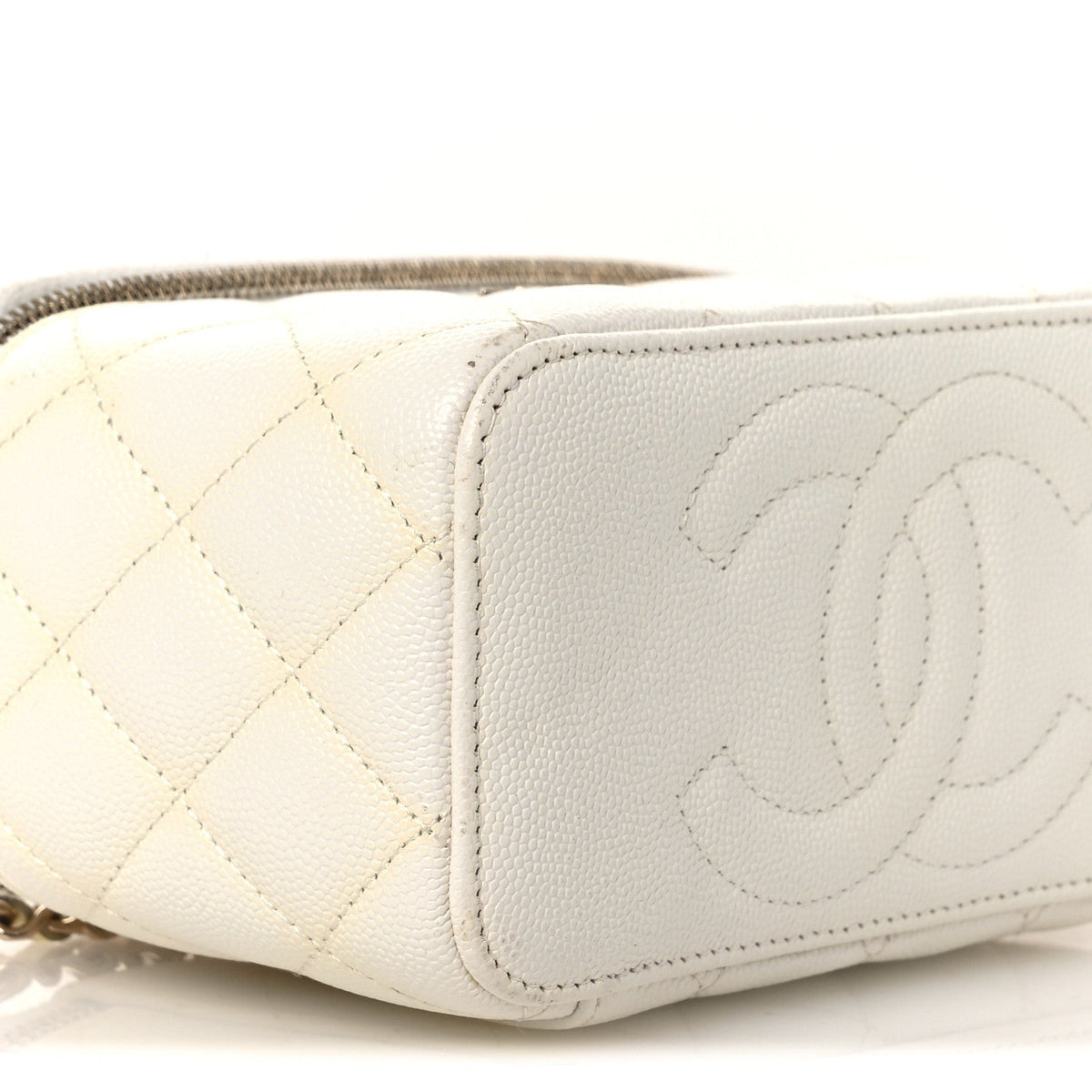Caviar Quilted Small Vanity Case With Chain White