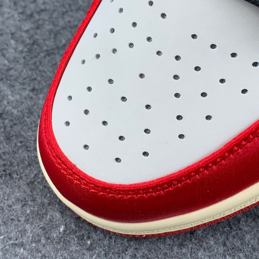 Trophy Room x Air Jordan 1 Retro Low OG SP 'Rookie Card - Away'