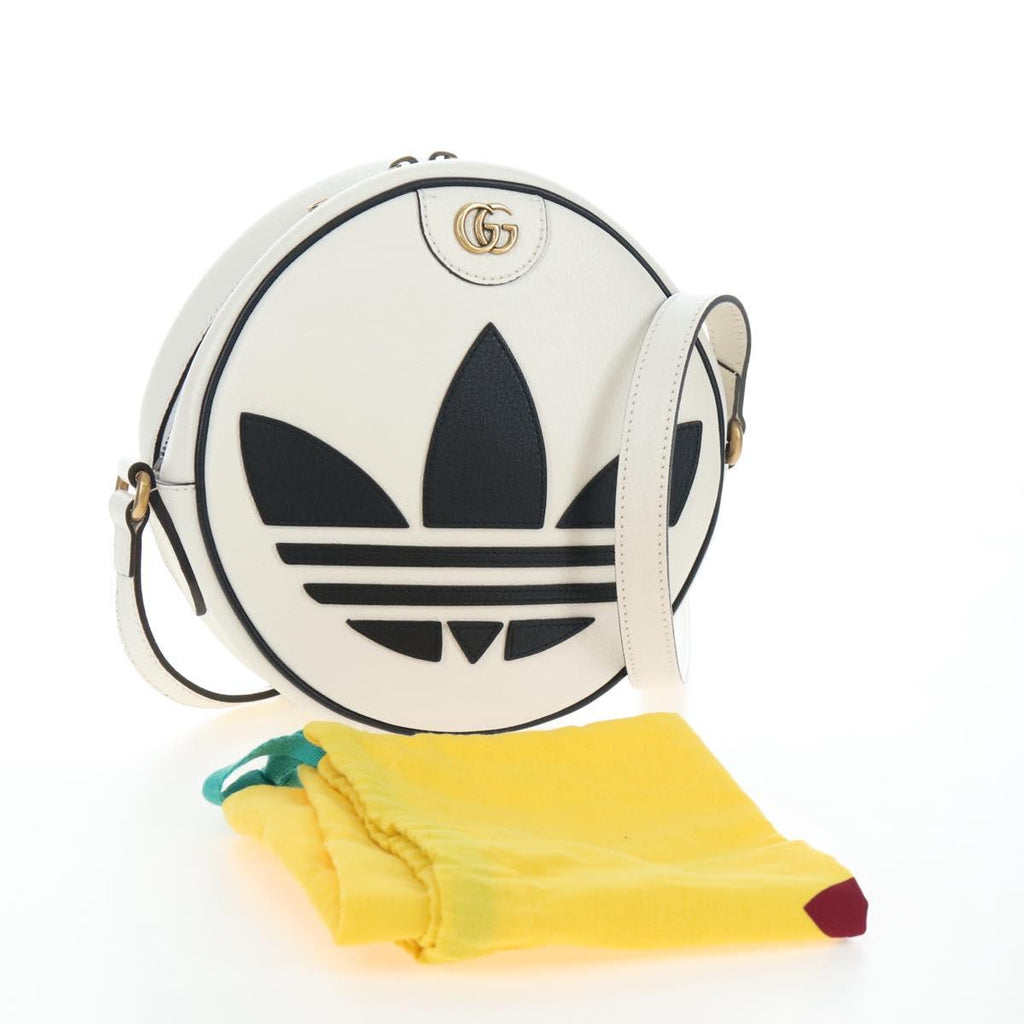 GUCCI x Adidas Shoulder Bag Leather White Gold Tone 702626 Auth LN090M