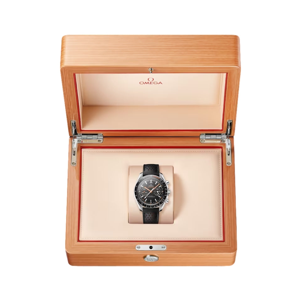 Speedmaster Racing Chronograph 44.25mm - Black on Leather Strap