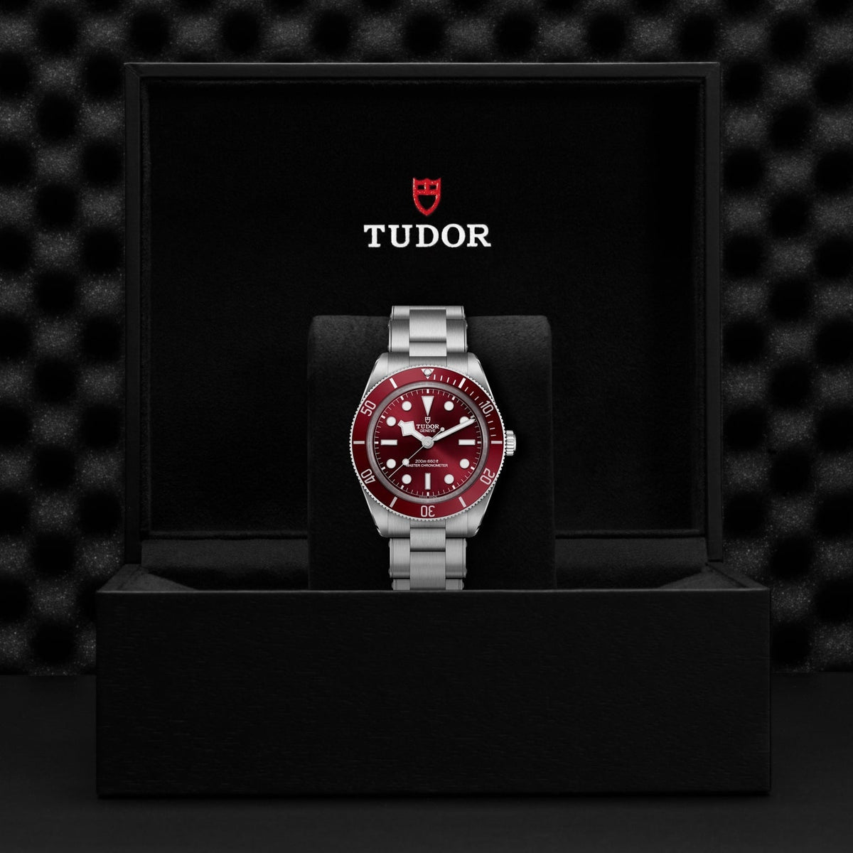 Black Bay 58 39mm - Burgundy on Bracelet