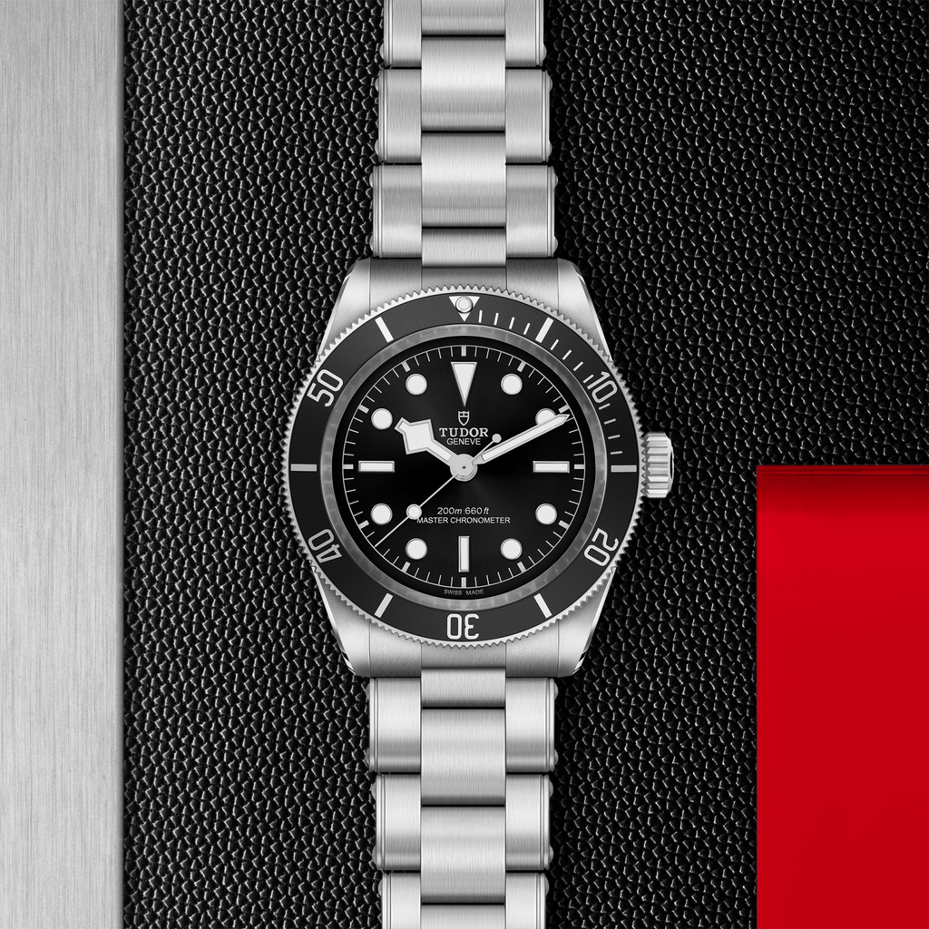 Black Bay 41mm - Black on 3-Link Bracelet