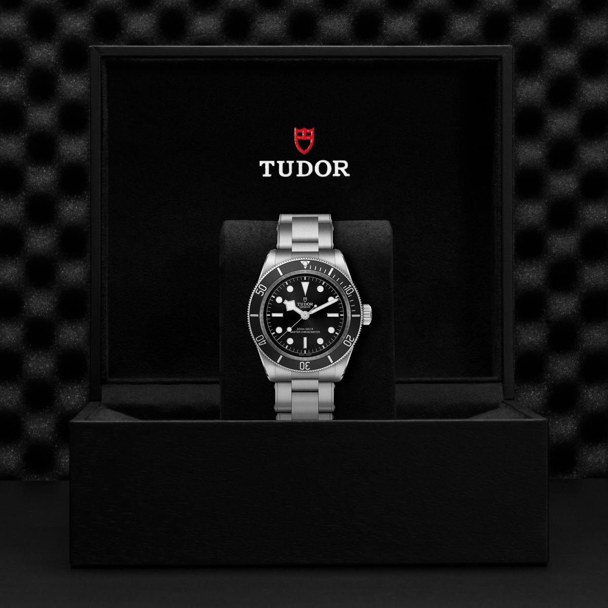 Black Bay 41mm - Black on 3-Link Bracelet