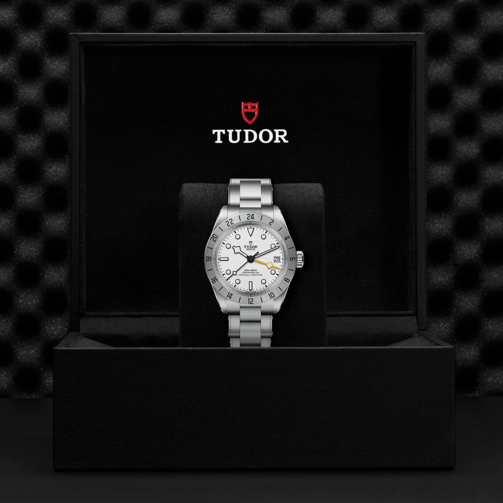 Black Bay Pro GMT 39mm - Opaline on Bracelet