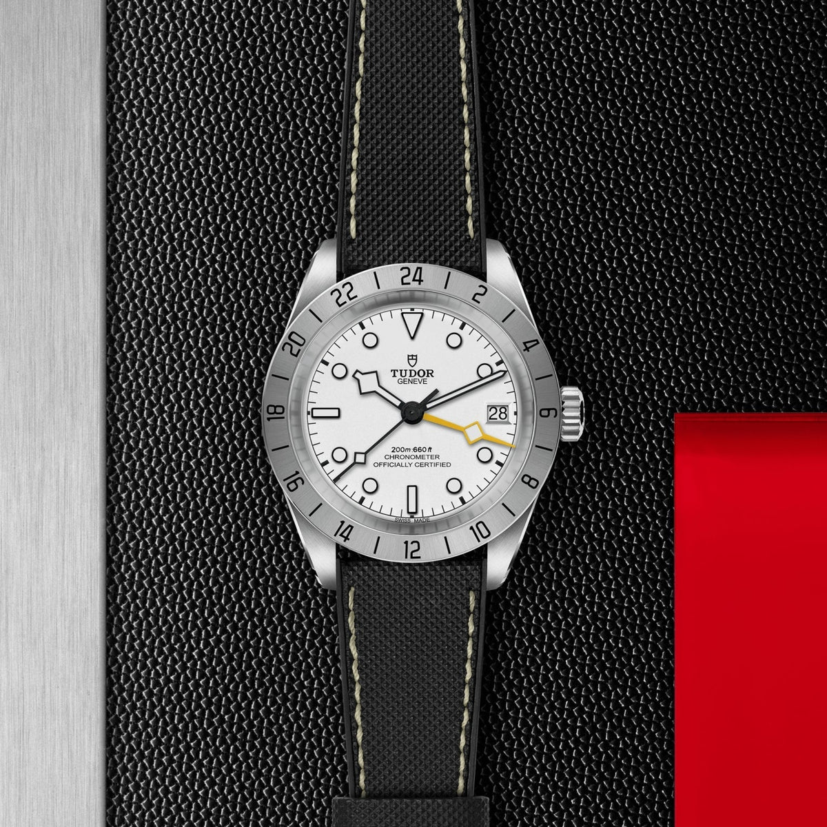 Black Bay Pro GMT 39mm - Opaline on Rubber/Leather Strap