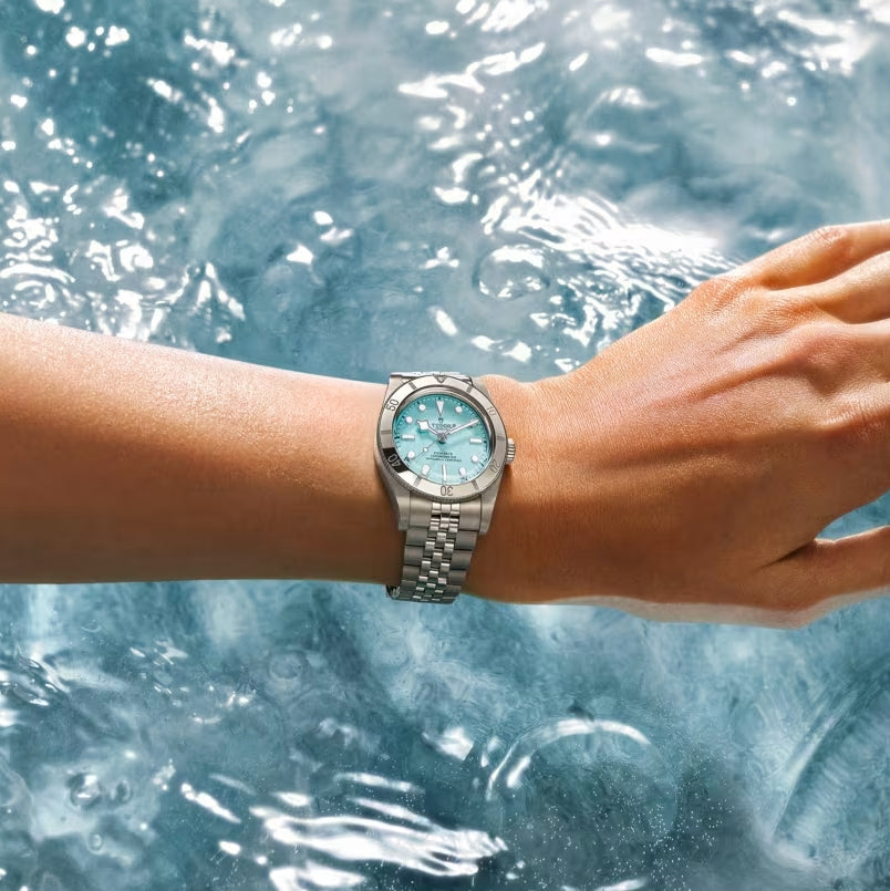 Black Bay 54 "Blue Lagoon" 37mm - Blue on Bracelet